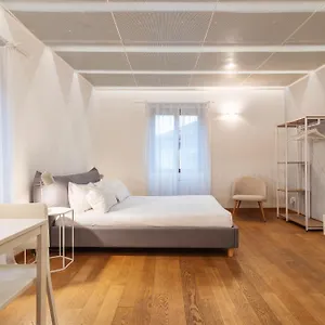 Easyhomes - Spiga Apartment Milan