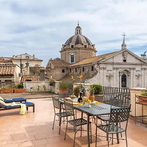 Penthouse Capitol Apartment Rome